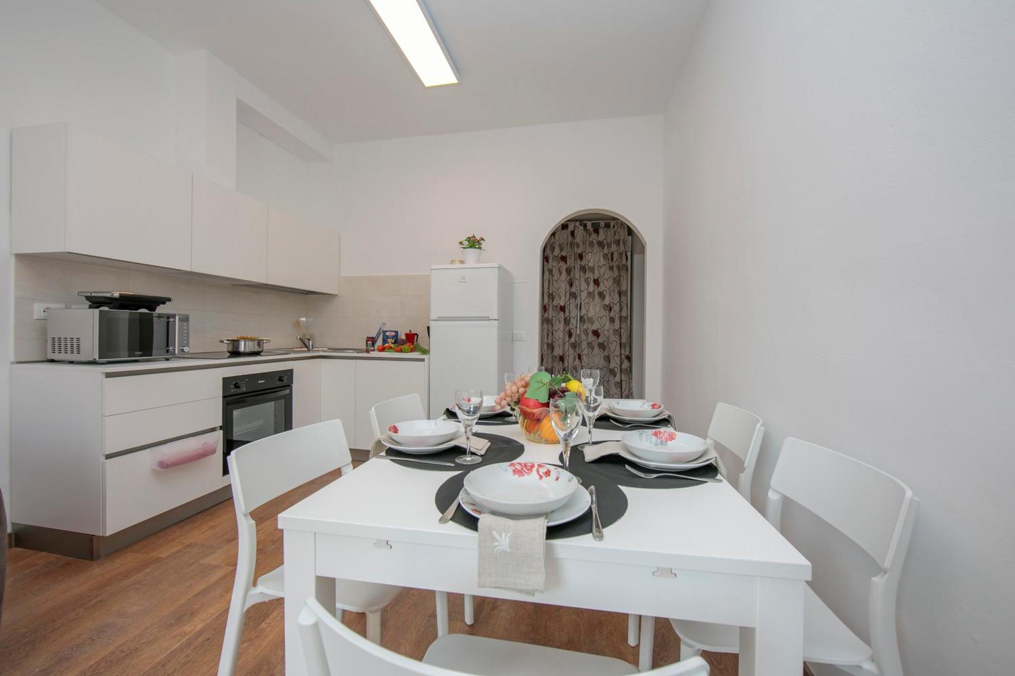 ריבה דל גארדה Residenza Rocca Del Lago - Happy Rentals מראה חיצוני תמונה
